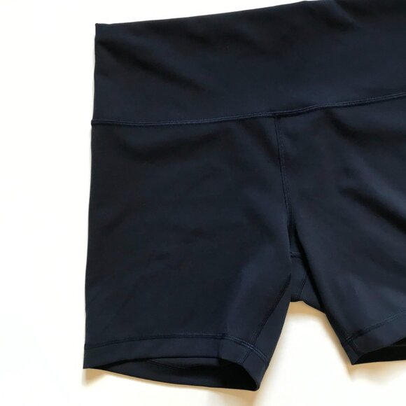 Lululemon Wunder Train Bike Shorts Womens 12 Navy Blue High Rise Waist 6" Inseam - Picture 4 of 9